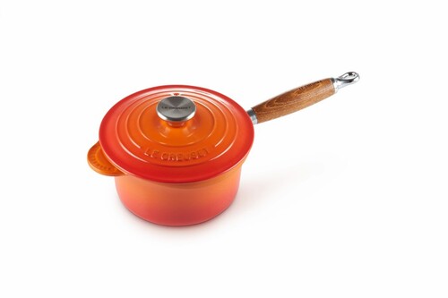 Saucier en Fonte Émaillée avec poignée bois & couvercle 18 cm Volcanique